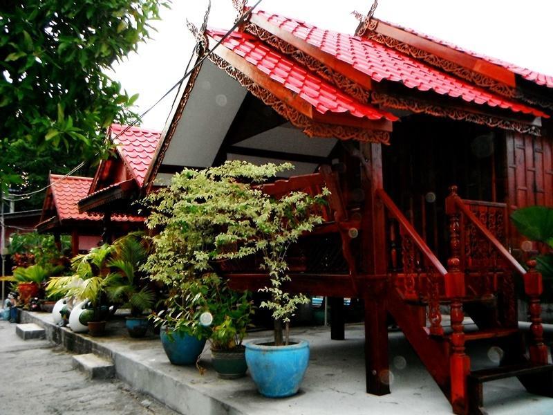 Suksomjai Hotel Rayong Habitación foto